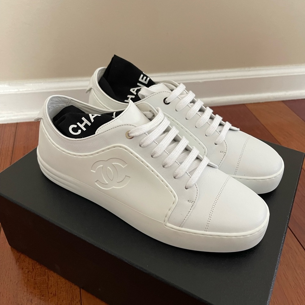 BNIB Rare 2017 Chanel Leather and Rubber Sneakers 38